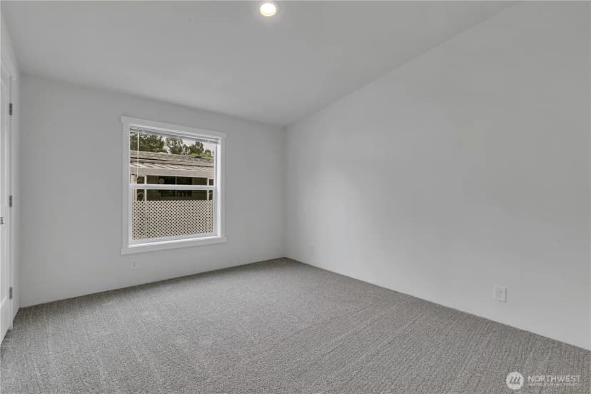 Property photo for 1510 Maple Lane #5, Kent photo 20