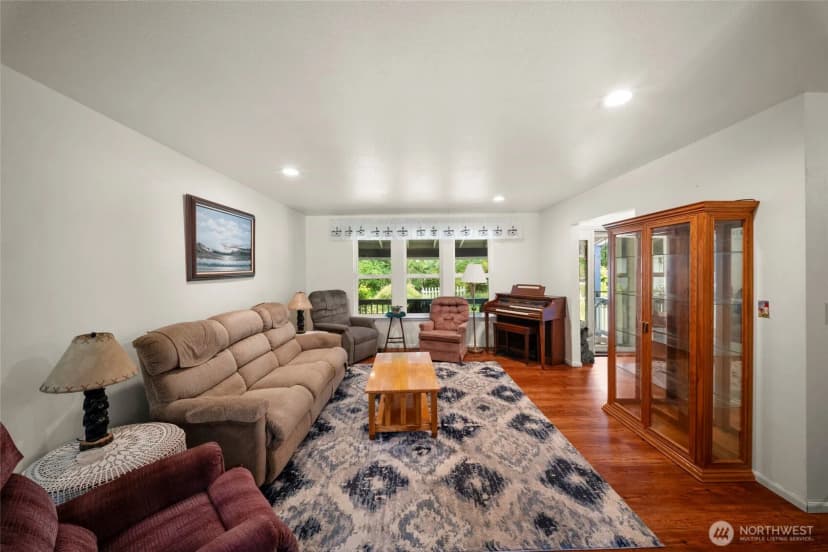 Property photo for 866 Se Somers Drive, Shelton photo 5