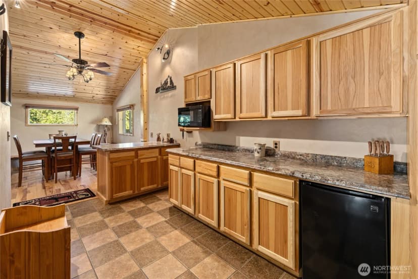 Property photo for 1321 Hazelnut Lane, Cle Elum photo 12