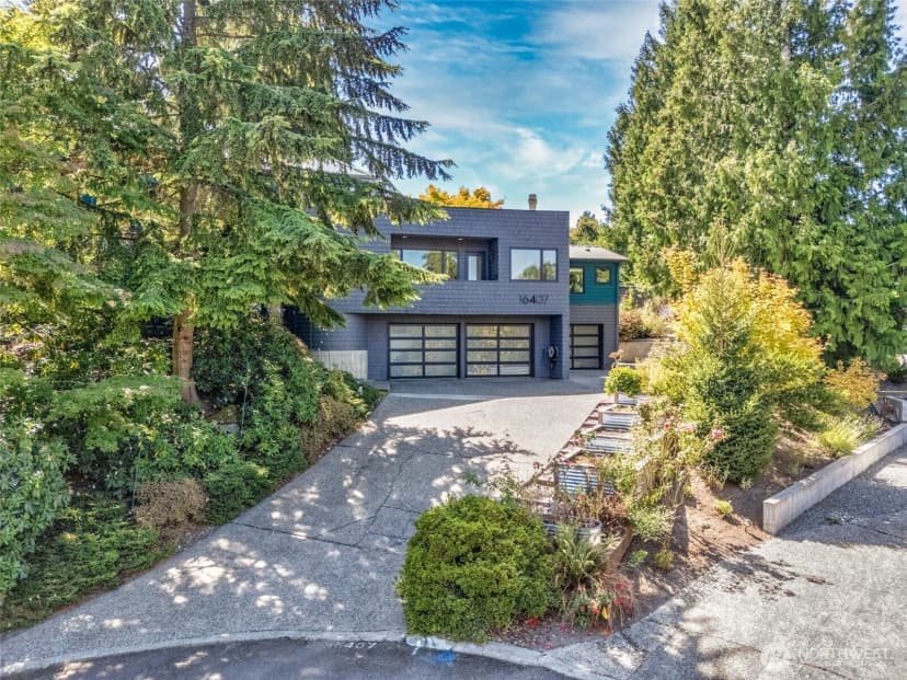 Property photo for 16407 Ne 44th Way, Redmond