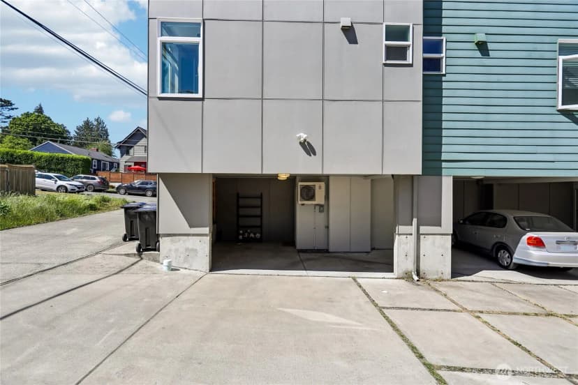Property photo for 3913 Sw Hudson Street, Seattle photo 26
