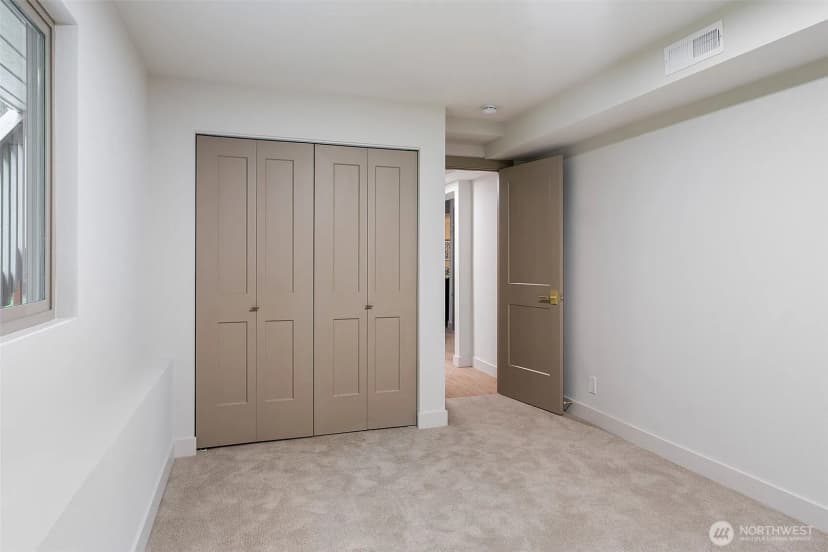 Property photo for 18818 181st Place Ne, Woodinville photo 28