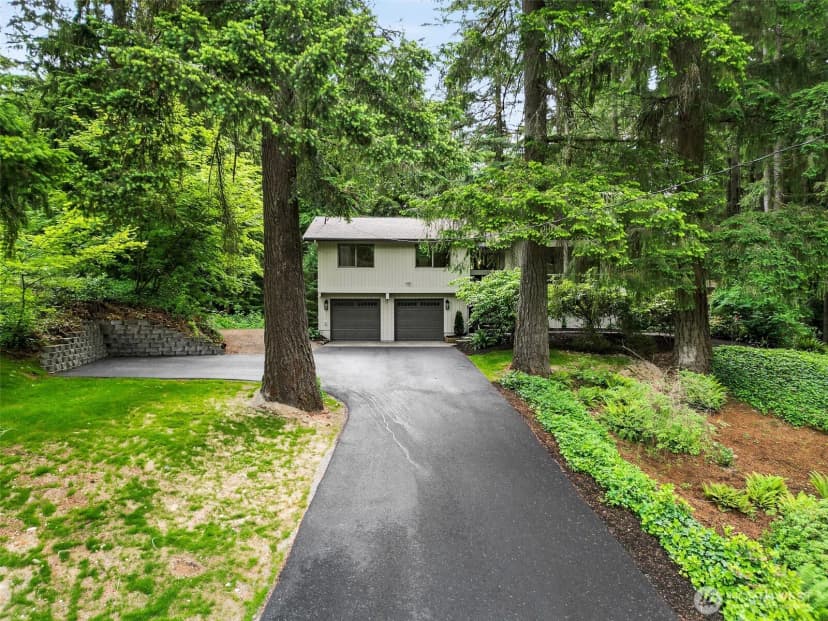 Property photo for 18818 181st Place Ne, Woodinville photo 2