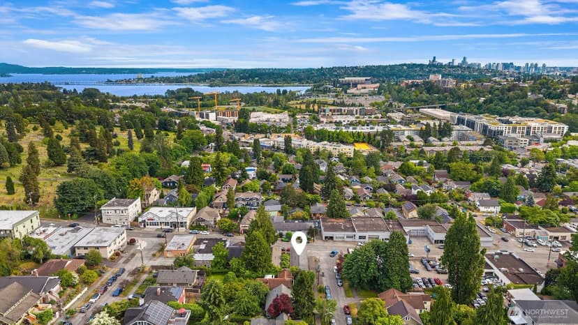 Property photo for 2800 Ne 55th Street, Seattle photo 14
