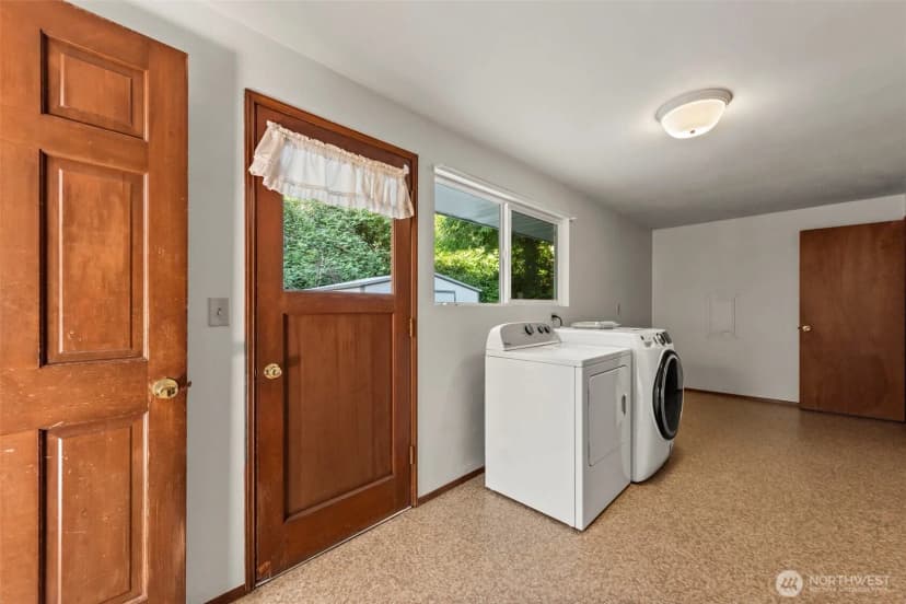Property photo for 14901 Se 47th Place, Bellevue photo 13