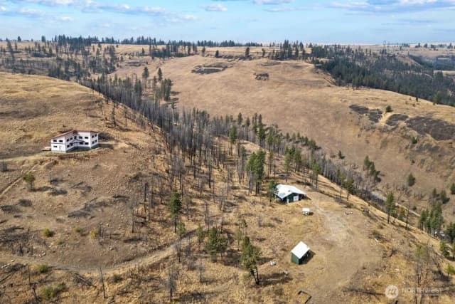 Property photo for 31725 N Hawk Creek Ranch Rd, Davenport
