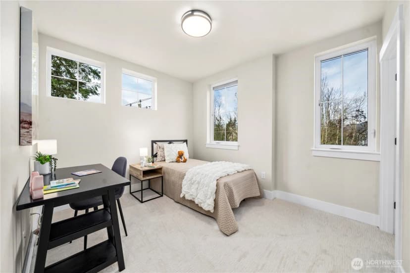 Property photo for 537 Nw Juniper Street, Issaquah photo 27