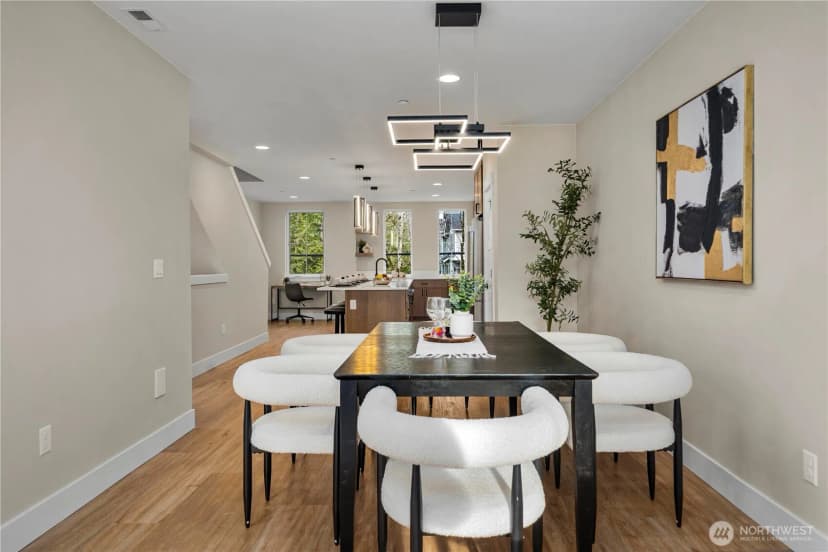 Property photo for 539 Nw Juniper Street, Issaquah photo 18