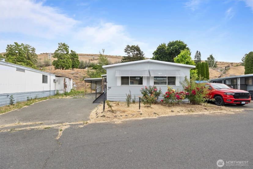 Property photo for 2205 Butterfield Road #247, Yakima photo 26