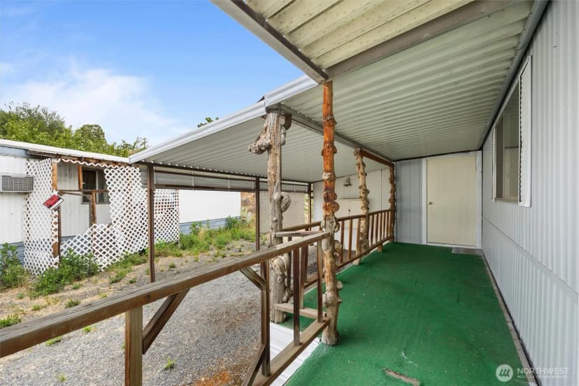 Property photo for 2205 Butterfield Road #247, Yakima photo 3