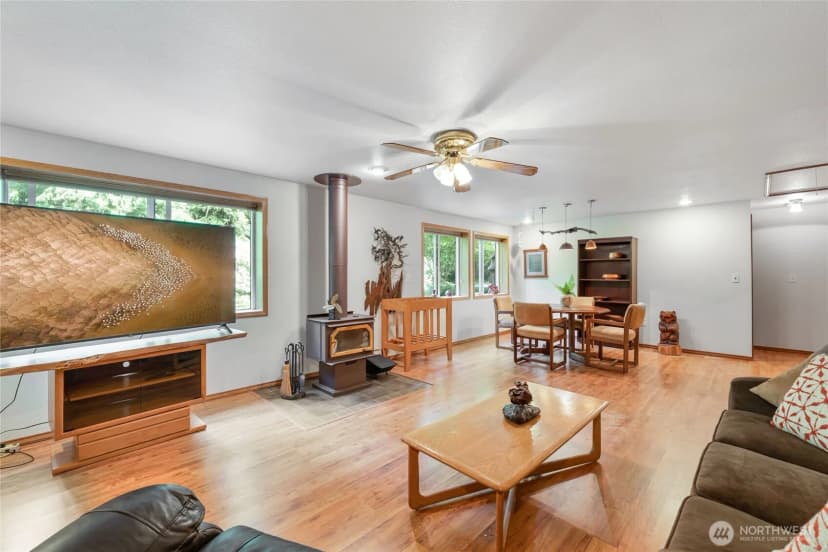 Property photo for 14223 Anatevka Lane Se, Olalla photo 6