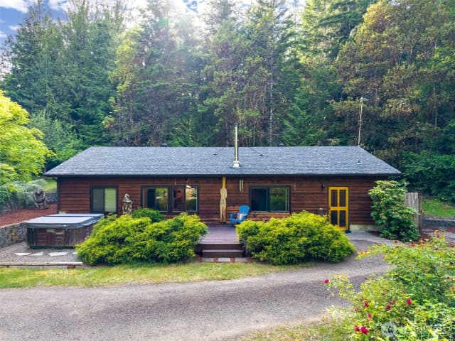 Property photo for 14223 Anatevka Lane Se, Olalla