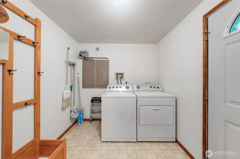 Property photo for 14223 Anatevka Lane Se, Olalla photo 7