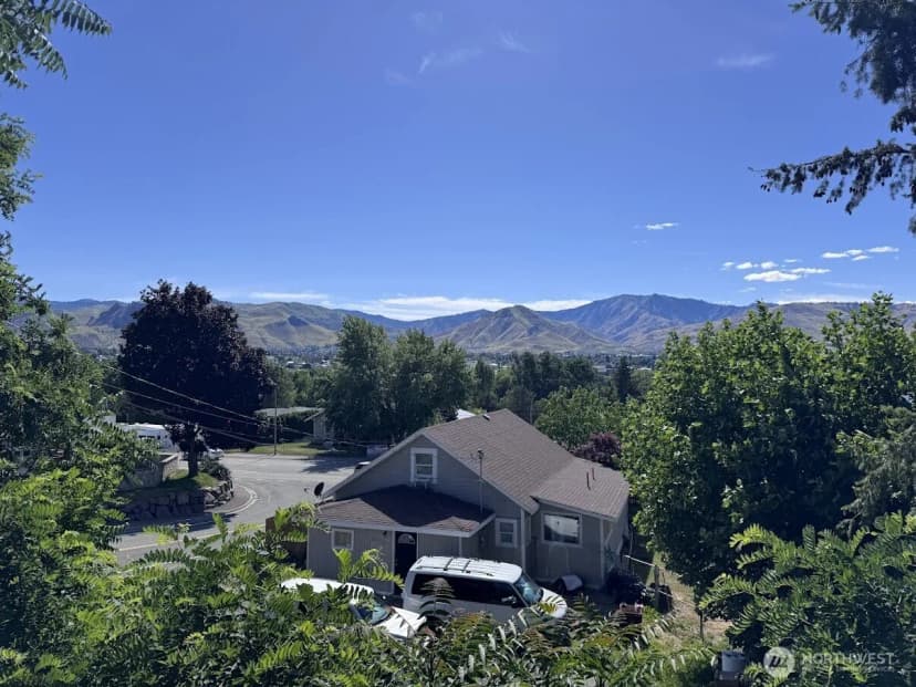 Property photo for 1511 N Anne Avenue, East Wenatchee photo 22