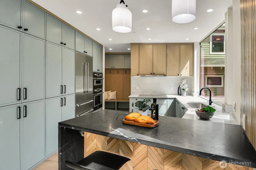 Property photo for 2622 Mayfair Avenue N, Seattle photo 16