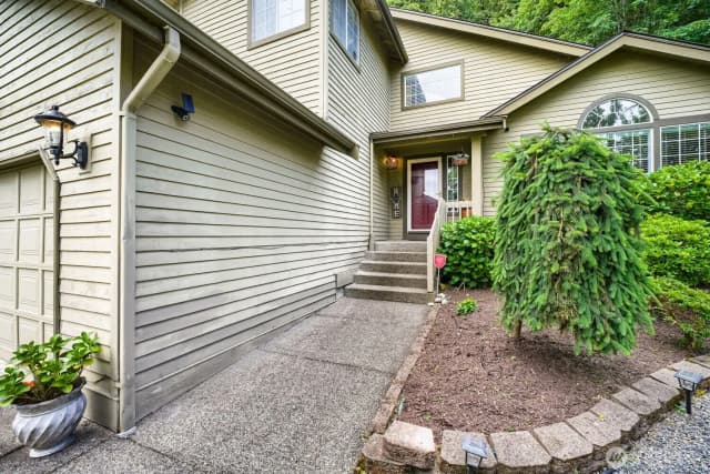 Property photo for 15827 Se 156th Court, Renton photo 3