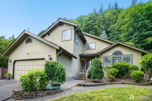 Property photo for 15827 Se 156th Court, Renton