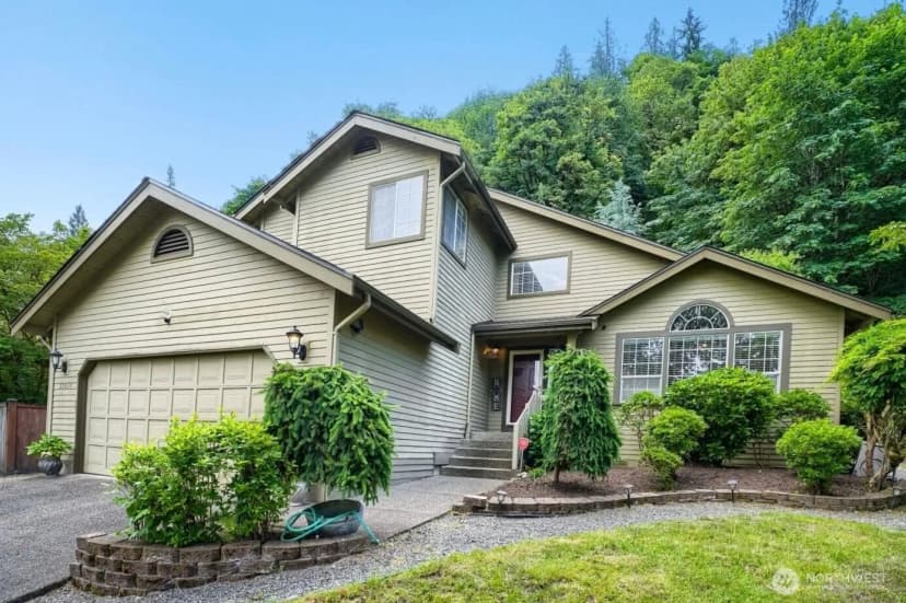 Property photo for 15827 Se 156th Court, Renton