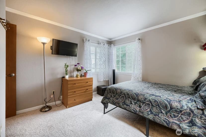 Property photo for 15827 Se 156th Court, Renton photo 17