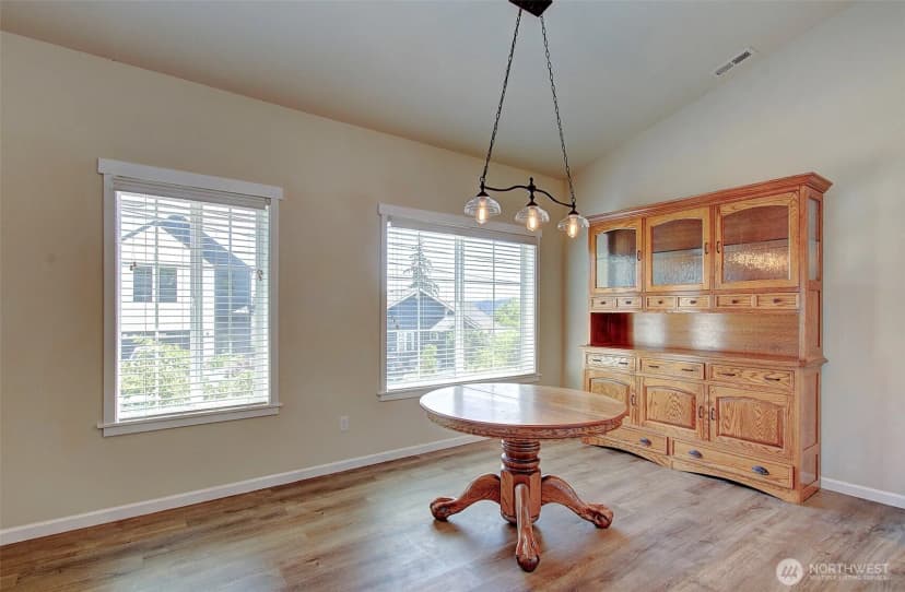 Property photo for 460 Ivy Street, Kalama photo 8