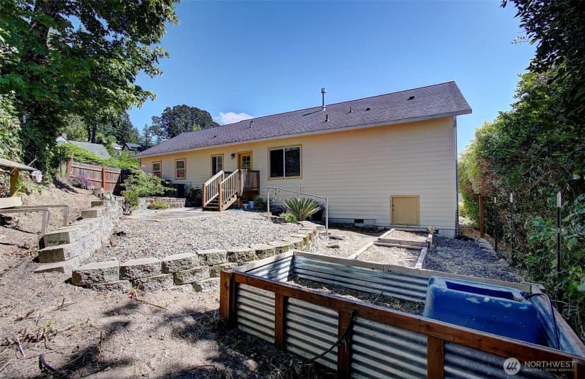 Property photo for 460 Ivy Street, Kalama photo 25