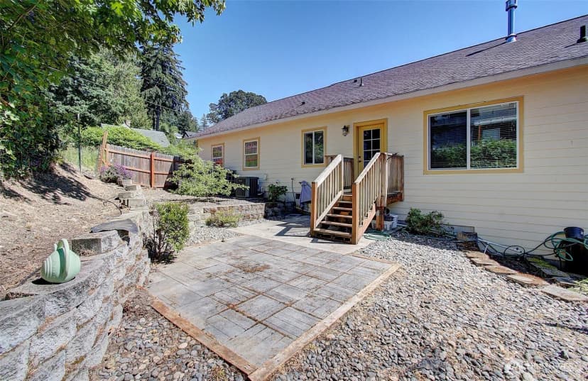 Property photo for 460 Ivy Street, Kalama photo 24