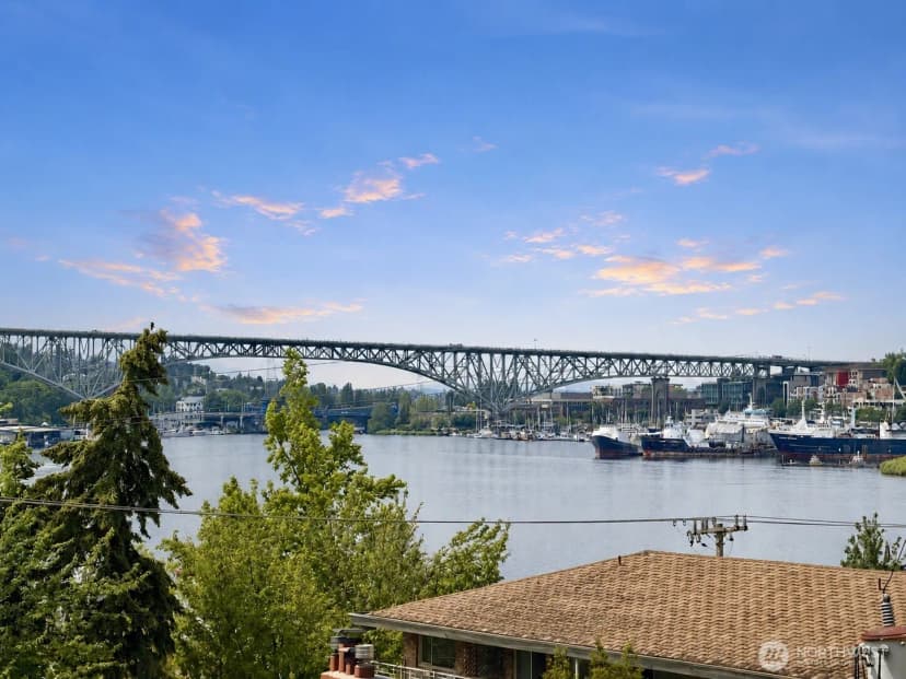 Property photo for 2326 Minor Avenue E #b, Seattle photo 5
