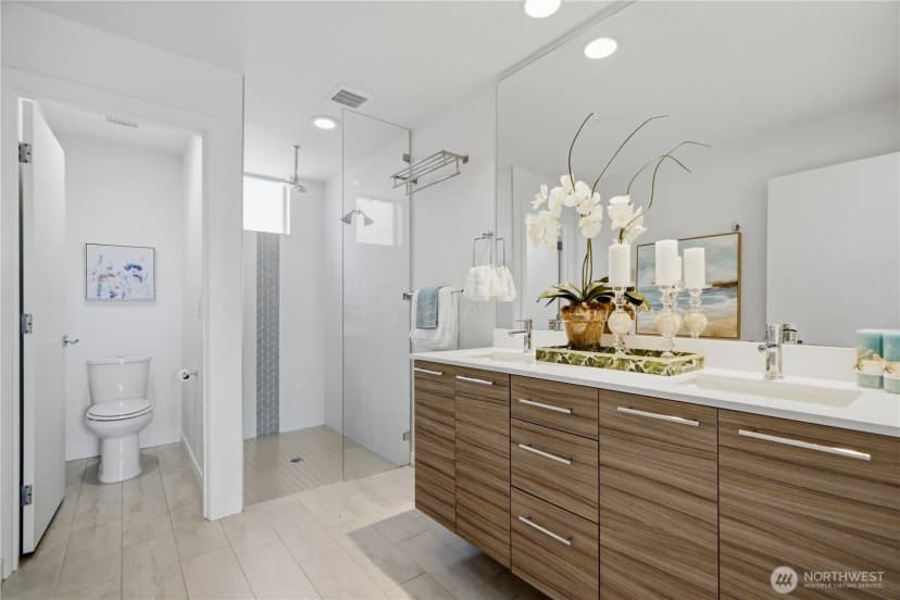 Property photo for 2326 Minor Avenue E #b, Seattle photo 22