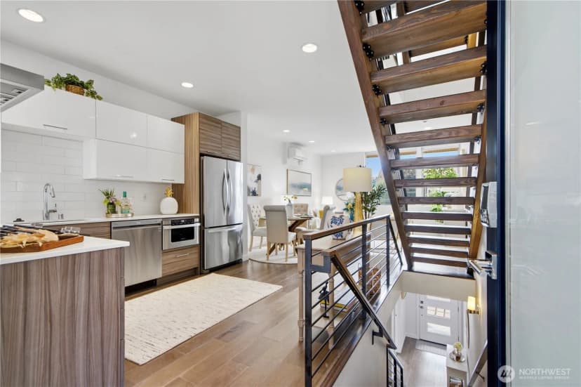 Property photo for 2326 Minor Avenue E #b, Seattle photo 17