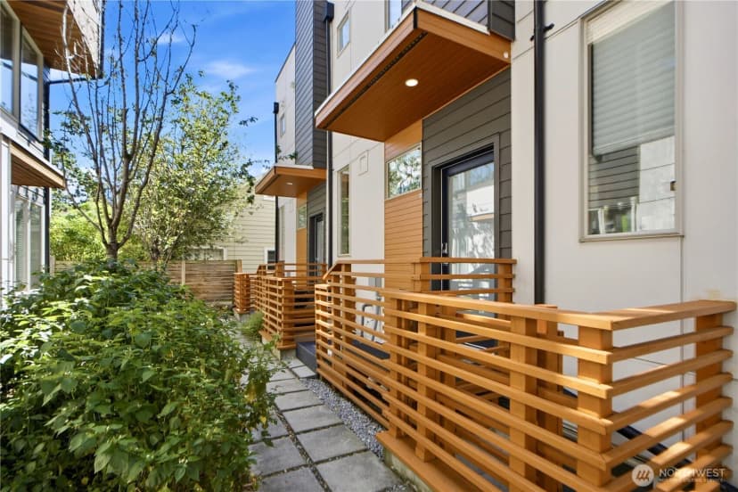 Property photo for 2326 Minor Avenue E #b, Seattle photo 28
