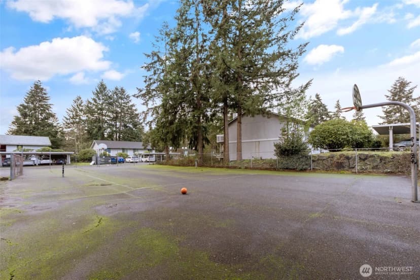 Property photo for 34025 1st Place S, Federal Way photo 25