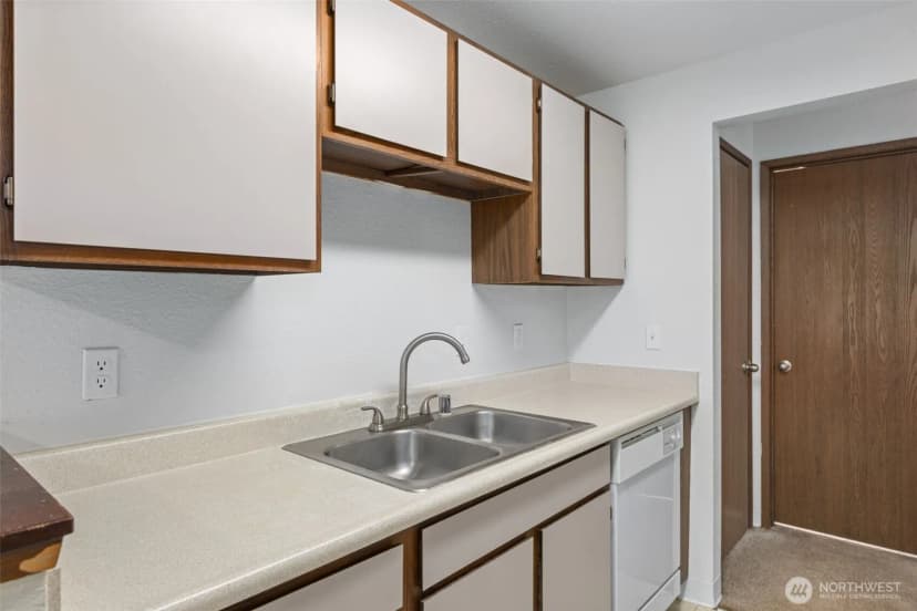 Property photo for 34025 1st Place S, Federal Way photo 14