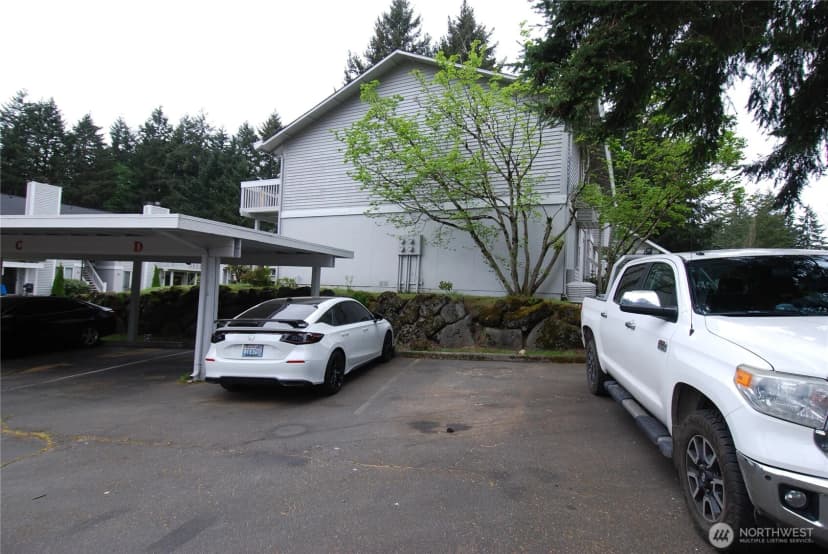 Property photo for 34025 1st Place S, Federal Way photo 8
