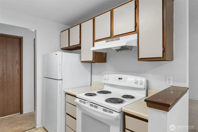 Property photo for 34025 1st Place S, Federal Way photo 13