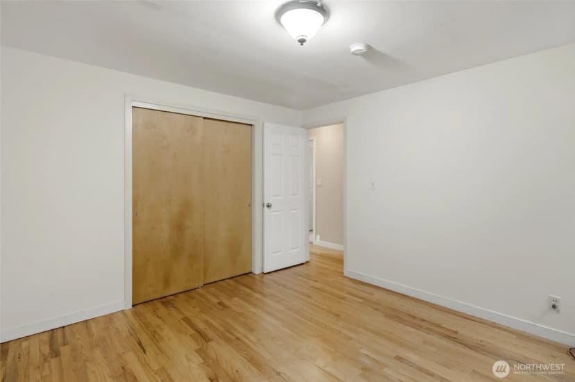 Property photo for 3815 Ne 113th Street, Seattle photo 23