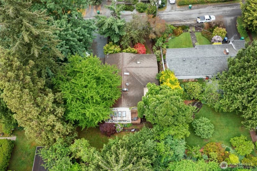 Property photo for 3815 Ne 113th Street, Seattle photo 37