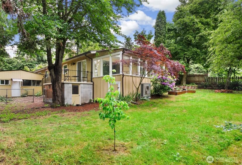 Property photo for 3815 Ne 113th Street, Seattle photo 34