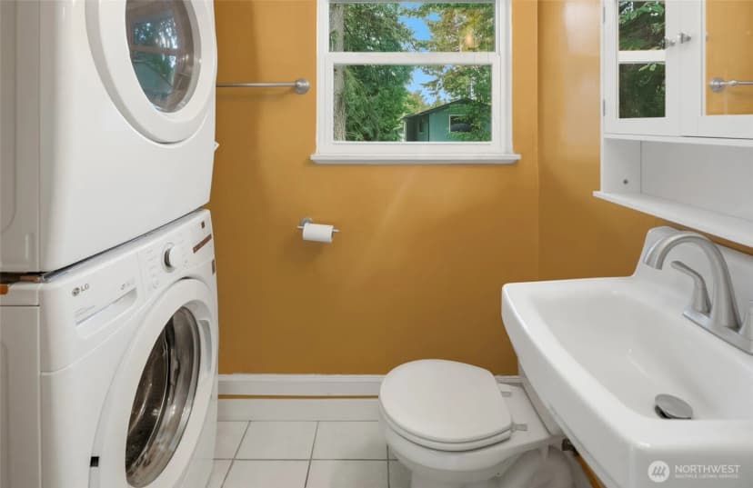 Property photo for 3815 Ne 113th Street, Seattle photo 21