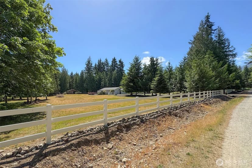 Property photo for 5541 S Doss Road, Port Angeles photo 37