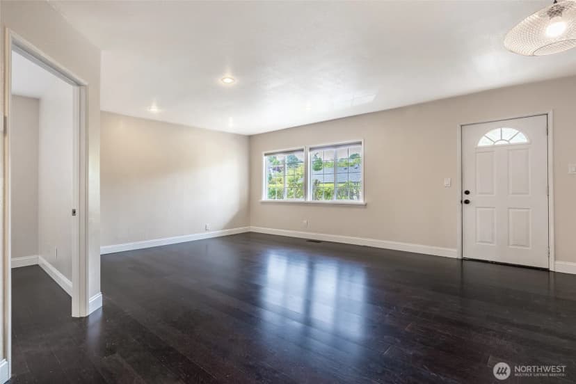 Property photo for 3304 23rd Avenue S, Seattle photo 10