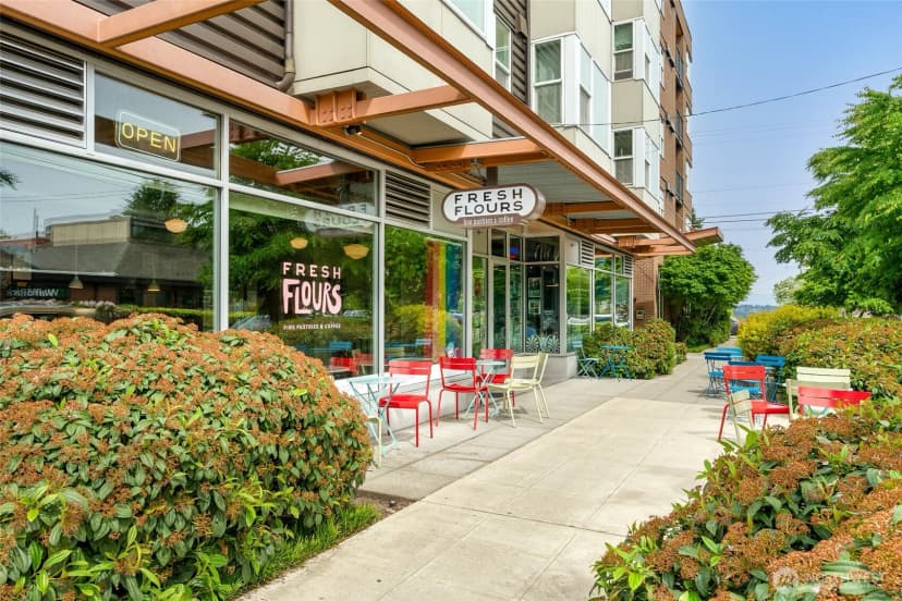 Property photo for 3304 23rd Avenue S, Seattle photo 36