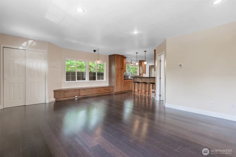 Property photo for 3304 23rd Avenue S, Seattle photo 7