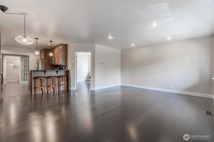Property photo for 3304 23rd Avenue S, Seattle photo 5