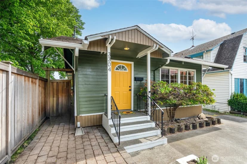 Property photo for 3304 23rd Avenue S, Seattle photo 3