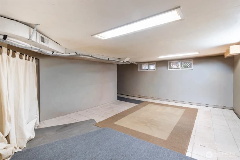 Property photo for 3304 23rd Avenue S, Seattle photo 34