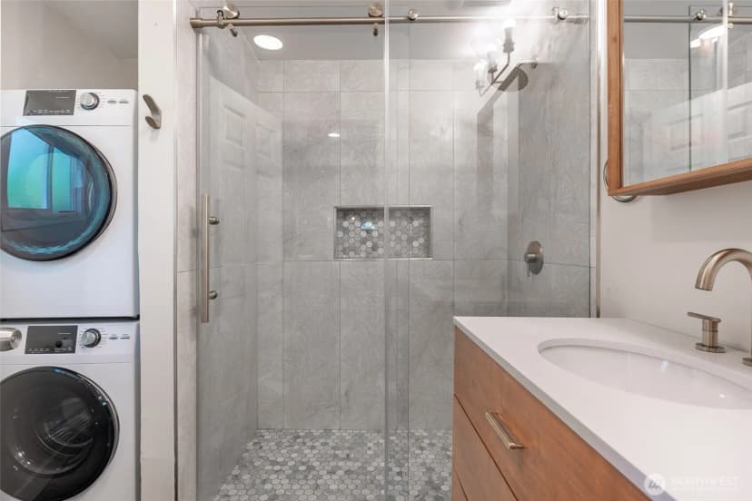 Property photo for 3304 23rd Avenue S, Seattle photo 24