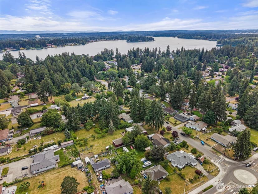Property photo for 12423 Lake City Boulevard, Lakewood photo 26