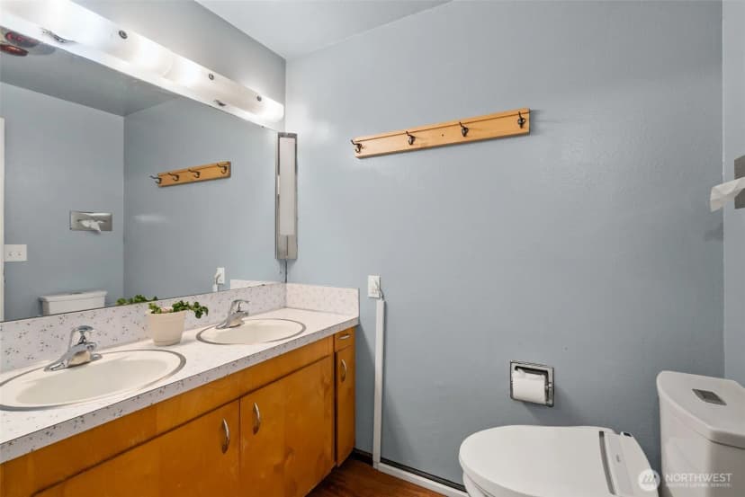 Property photo for 12423 Lake City Boulevard, Lakewood photo 12
