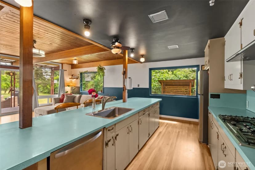 Property photo for 12423 Lake City Boulevard, Lakewood photo 5