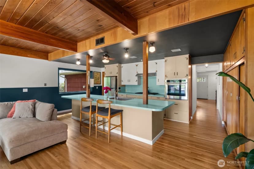 Property photo for 12423 Lake City Boulevard, Lakewood photo 4
